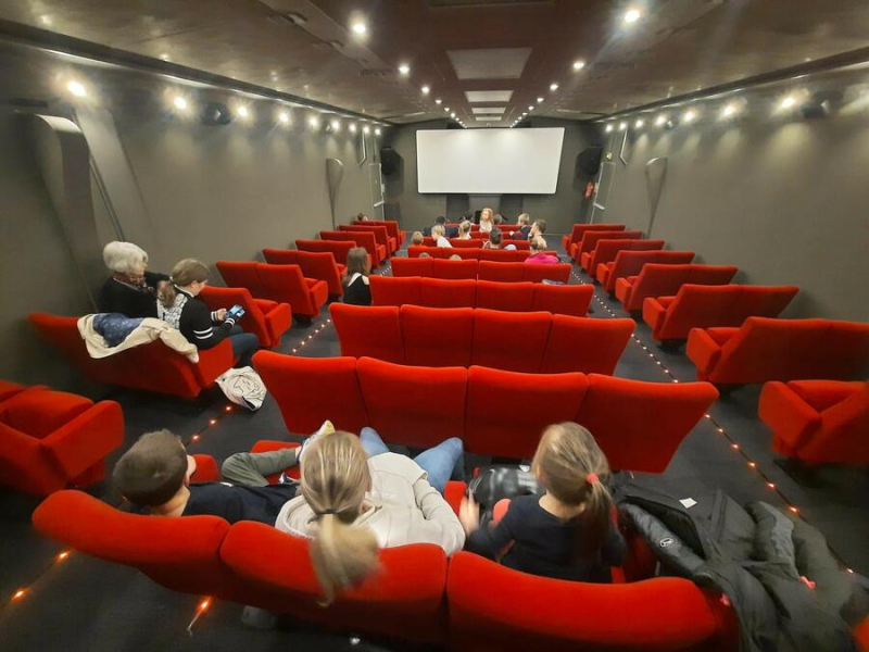 106853_513_cinemobile-interieur